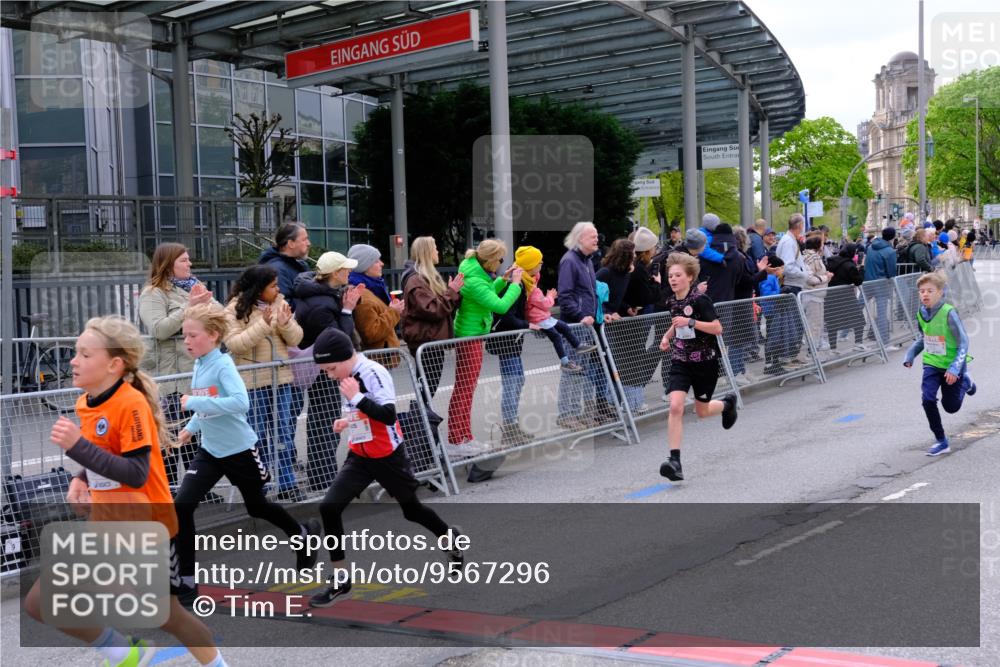 25.04.2026 - Das Zehntel Tim E. http://msf.ph/oto/9567296 25.04.2026 08:48:28 Ziel 1788, 1794, 1858, 2173, 2777, 3123, 3328, 3567, 3672, 3957 meine-sportfotos.de