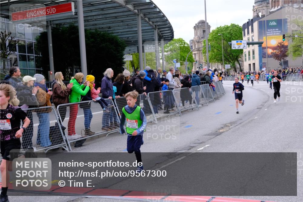 25.04.2026 - Das Zehntel Tim E. http://msf.ph/oto/9567300 25.04.2026 08:48:29 Ziel 1788, 1794, 1858, 2173, 2777, 3123, 3328, 3567, 3672, 3957 meine-sportfotos.de
