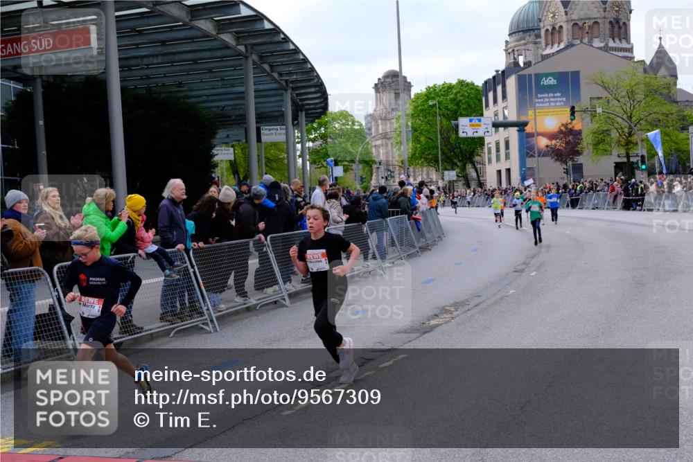 25.04.2026 - Das Zehntel Tim E. http://msf.ph/oto/9567309 25.04.2026 08:48:32 Ziel 1788, 1794, 1858, 2502, 2777, 3123, 3328, 3672, 3957 meine-sportfotos.de