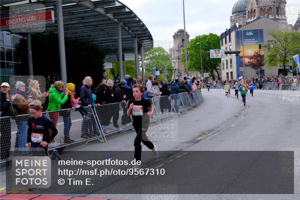 25.04.2026 - Das Zehntel Tim E. http://msf.ph/oto/9567310 25.04.2026 08:48:32 Ziel 1788, 1794, 1858, 2502, 2777, 3123, 3328, 3672, 3957 meine-sportfotos.de