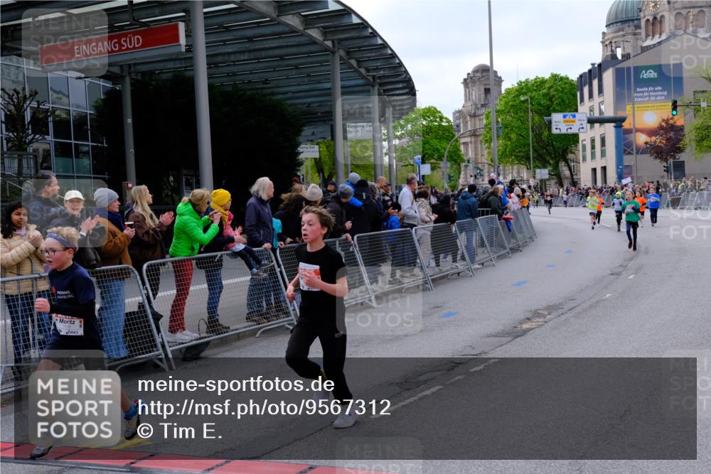 25.04.2026 - Das Zehntel Tim E. http://msf.ph/oto/9567312 25.04.2026 08:48:32 Ziel 1788, 1794, 1858, 2502, 2777, 3123, 3328, 3672, 3957 meine-sportfotos.de