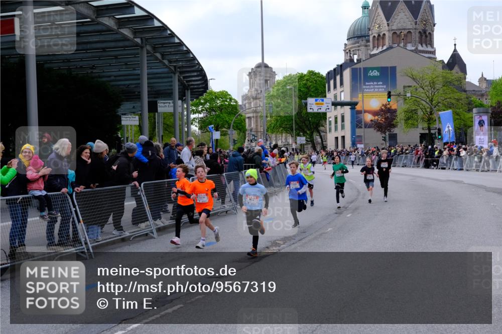25.04.2026 - Das Zehntel Tim E. http://msf.ph/oto/9567319 25.04.2026 08:48:38 Ziel 1194, 1727, 1858, 2153, 2502, 3043, 3238, 3602, 3608, 3670, 3672 meine-sportfotos.de