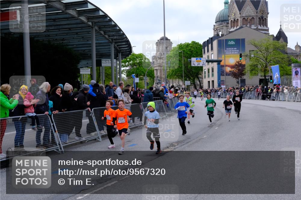25.04.2026 - Das Zehntel Tim E. http://msf.ph/oto/9567320 25.04.2026 08:48:38 Ziel 1194, 1727, 1858, 2153, 2502, 3043, 3238, 3602, 3608, 3670, 3672 meine-sportfotos.de