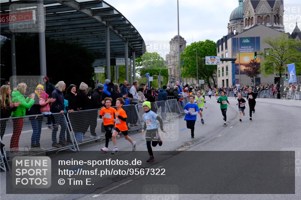 25.04.2026 - Das Zehntel Tim E. http://msf.ph/oto/9567322 25.04.2026 08:48:38 Ziel 1194, 1727, 1858, 2153, 2502, 3043, 3238, 3602, 3608, 3670, 3672 meine-sportfotos.de