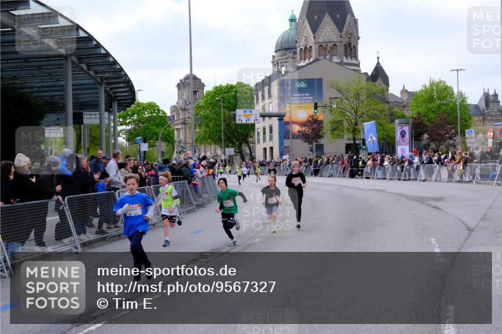 25.04.2026 - Das Zehntel Tim E. http://msf.ph/oto/9567327 25.04.2026 08:48:39 Ziel 1194, 1727, 1858, 2153, 2502, 3043, 3238, 3602, 3608, 3670, 3672 meine-sportfotos.de