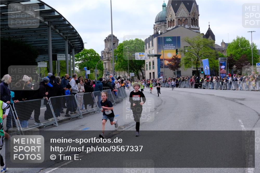25.04.2026 - Das Zehntel Tim E. http://msf.ph/oto/9567337 25.04.2026 08:48:40 Ziel 1194, 1727, 2153, 2502, 3043, 3238, 3602, 3608, 3670 meine-sportfotos.de