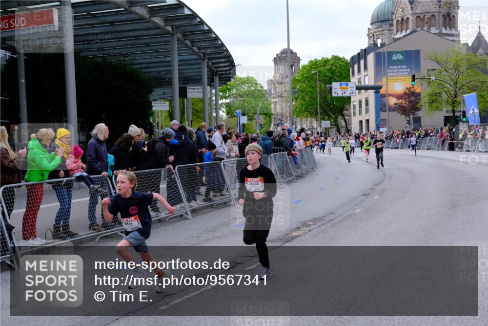 25.04.2026 - Das Zehntel Tim E. http://msf.ph/oto/9567341 25.04.2026 08:48:41 Ziel 1194, 1727, 2153, 2502, 3043, 3238, 3602, 3608, 3670 meine-sportfotos.de