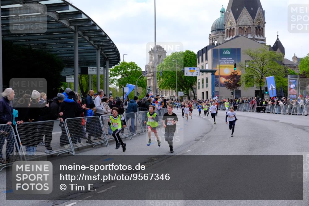 25.04.2026 - Das Zehntel Tim E. http://msf.ph/oto/9567346 25.04.2026 08:48:46 Ziel 1194, 1727, 2153, 2993, 3043, 3223, 3238, 3252, 3551, 3563, 3602, 3608, 3670 meine-sportfotos.de