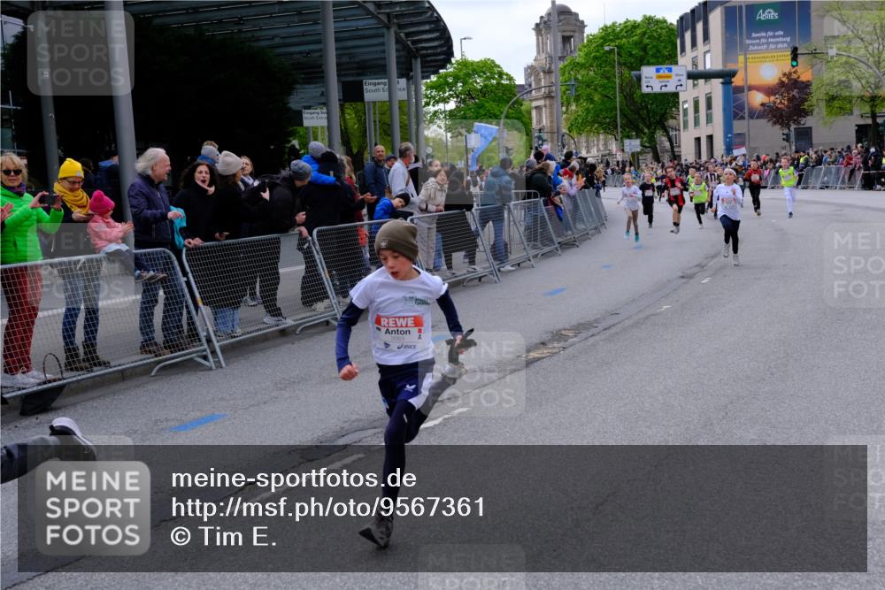25.04.2026 - Das Zehntel Tim E. http://msf.ph/oto/9567361 25.04.2026 08:48:48 Ziel 1727, 2324, 2993, 3043, 3223, 3238, 3252, 3551, 3563, 3670, 3971 meine-sportfotos.de