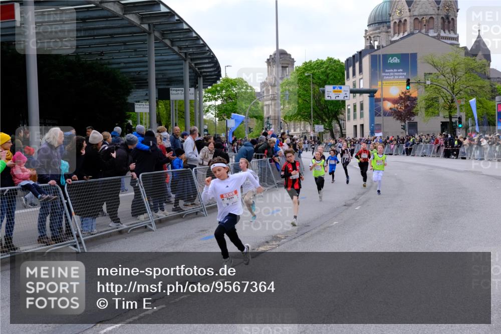 25.04.2026 - Das Zehntel Tim E. http://msf.ph/oto/9567364 25.04.2026 08:48:50 Ziel 1786, 1799, 2324, 2993, 3044, 3189, 3212, 3223, 3252, 3551, 3563, 3971 meine-sportfotos.de