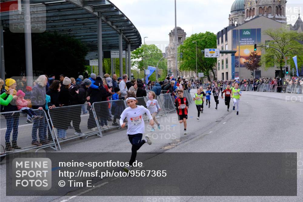 25.04.2026 - Das Zehntel Tim E. http://msf.ph/oto/9567365 25.04.2026 08:48:50 Ziel 1786, 1799, 2324, 2993, 3044, 3189, 3212, 3223, 3252, 3551, 3563, 3971 meine-sportfotos.de