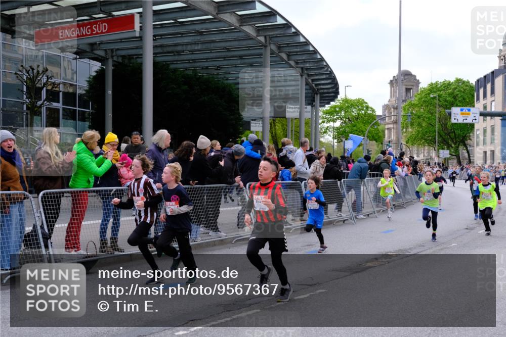 25.04.2026 - Das Zehntel Tim E. http://msf.ph/oto/9567367 25.04.2026 08:48:54 Ziel 1327, 1786, 1799, 1885, 2263, 2309, 2324, 2993, 3044, 3189, 3212, 3223, 3250, 3252, 3551, 3563, 3971 meine-sportfotos.de