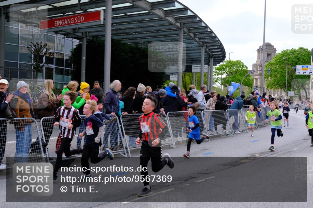 25.04.2026 - Das Zehntel Tim E. http://msf.ph/oto/9567369 25.04.2026 08:48:54 Ziel 1327, 1786, 1799, 1885, 2263, 2309, 2324, 2993, 3044, 3189, 3212, 3223, 3250, 3252, 3551, 3563, 3971 meine-sportfotos.de