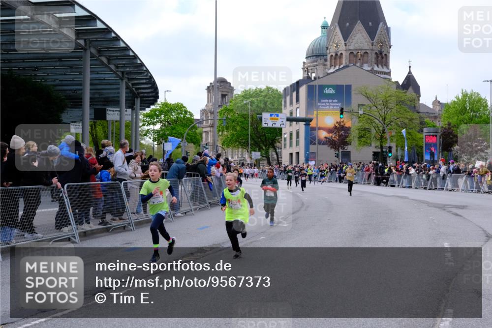 25.04.2026 - Das Zehntel Tim E. http://msf.ph/oto/9567373 25.04.2026 08:48:55 Ziel 1327, 1786, 1799, 1885, 2263, 2309, 2324, 2993, 3044, 3103, 3189, 3212, 3250, 3551, 3563, 3971 meine-sportfotos.de