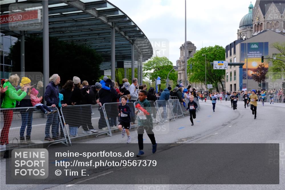 25.04.2026 - Das Zehntel Tim E. http://msf.ph/oto/9567379 25.04.2026 08:48:58 Ziel 1327, 1786, 1799, 1885, 2263, 2276, 2309, 2324, 3044, 3103, 3189, 3212, 3250, 3551, 3716, 3971 meine-sportfotos.de