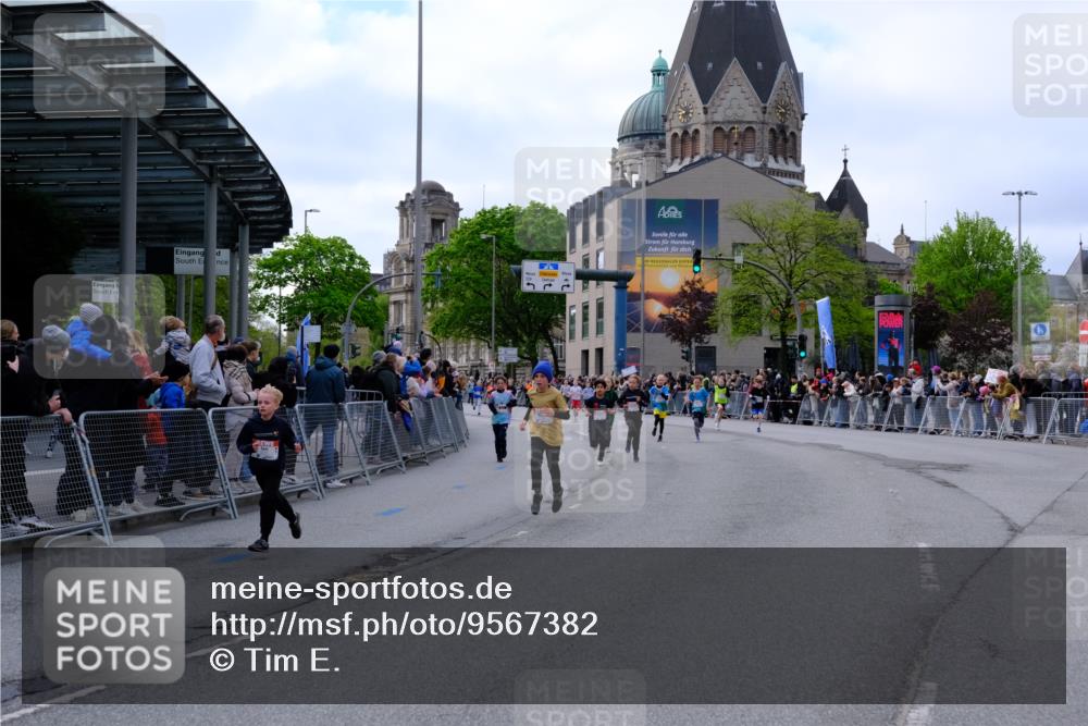 25.04.2026 - Das Zehntel Tim E. http://msf.ph/oto/9567382 25.04.2026 08:48:59 Ziel 1327, 1786, 1799, 1885, 2263, 2276, 2291, 2309, 2324, 3044, 3103, 3189, 3212, 3250, 3716, 3971 meine-sportfotos.de