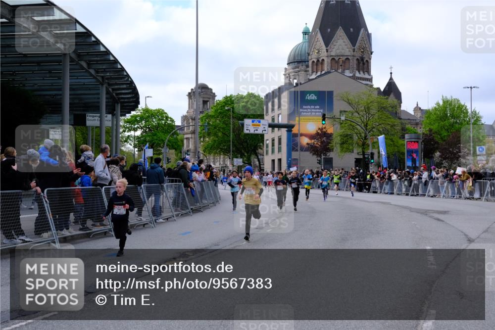 25.04.2026 - Das Zehntel Tim E. http://msf.ph/oto/9567383 25.04.2026 08:48:59 Ziel 1327, 1786, 1799, 1885, 2263, 2276, 2291, 2309, 2324, 3044, 3103, 3189, 3212, 3250, 3716, 3971 meine-sportfotos.de