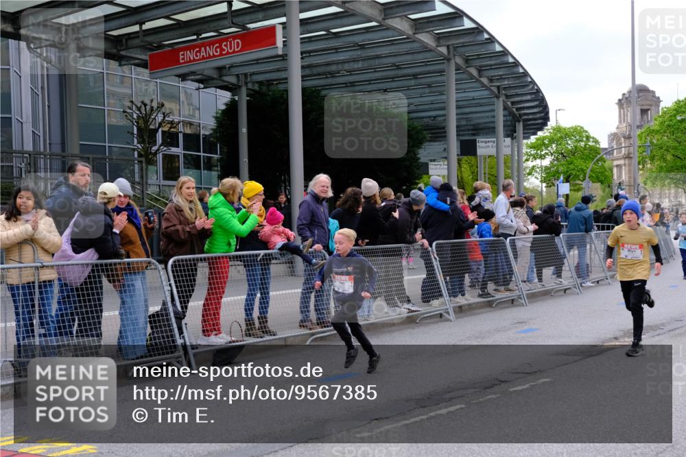 25.04.2026 - Das Zehntel Tim E. http://msf.ph/oto/9567385 25.04.2026 08:49:01 Ziel 1327, 1786, 1797, 1799, 1844, 1885, 2263, 2276, 2291, 2309, 3044, 3103, 3189, 3212, 3221, 3233, 3250, 3716, 3976 meine-sportfotos.de