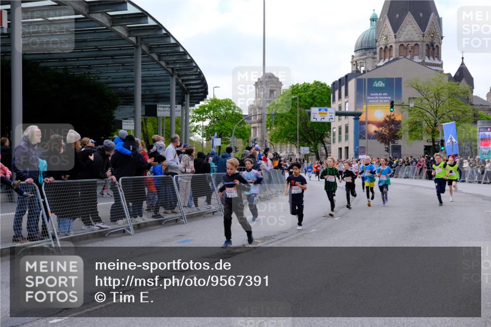 25.04.2026 - Das Zehntel Tim E. http://msf.ph/oto/9567391 25.04.2026 08:49:02 Ziel 1327, 1721, 1786, 1797, 1799, 1844, 1885, 2263, 2276, 2291, 2309, 3044, 3103, 3221, 3233, 3250, 3716, 3976, 4012, 4026 meine-sportfotos.de