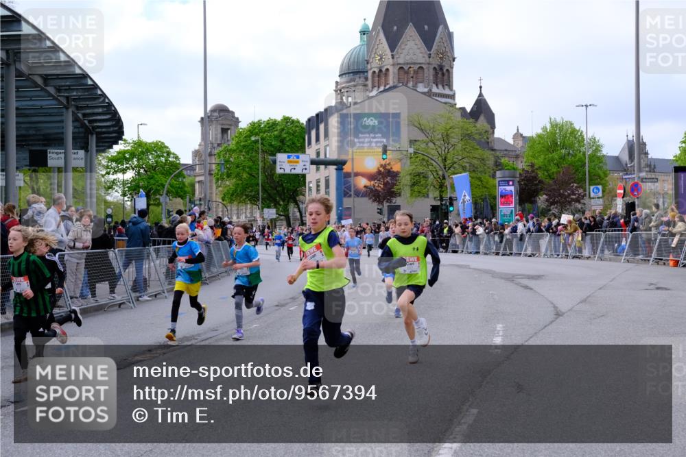 25.04.2026 - Das Zehntel Tim E. http://msf.ph/oto/9567394 25.04.2026 08:49:05 Ziel 1199, 1327, 1721, 1797, 1844, 2276, 2291, 3103, 3221, 3233, 3250, 3716, 3976, 4012, 4026 meine-sportfotos.de