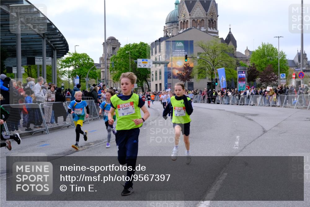 25.04.2026 - Das Zehntel Tim E. http://msf.ph/oto/9567397 25.04.2026 08:49:05 Ziel 1199, 1327, 1721, 1797, 1844, 2276, 2291, 3103, 3221, 3233, 3250, 3716, 3976, 4012, 4026 meine-sportfotos.de