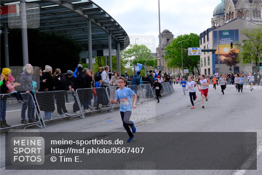 25.04.2026 - Das Zehntel Tim E. http://msf.ph/oto/9567407 25.04.2026 08:49:08 Ziel 1199, 1208, 1721, 1797, 1844, 2167, 2276, 2291, 2898, 2900, 3221, 3233, 3716, 3976, 4012, 4026 meine-sportfotos.de
