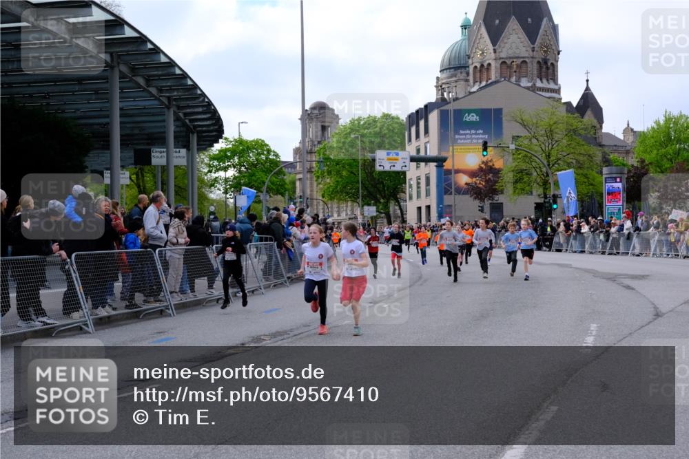 25.04.2026 - Das Zehntel Tim E. http://msf.ph/oto/9567410 25.04.2026 08:49:09 Ziel 1186, 1199, 1208, 1721, 1797, 1844, 2157, 2167, 2291, 2898, 2900, 3221, 3233, 3400, 3406, 3716, 3976, 4012, 4026 meine-sportfotos.de