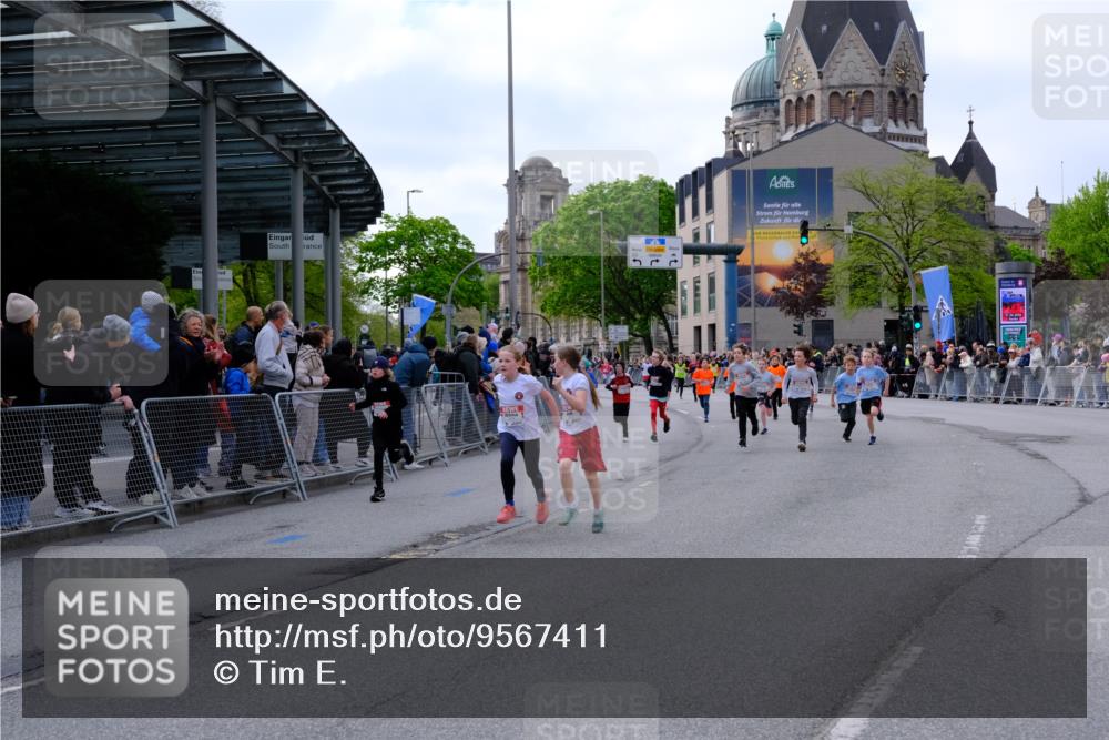 25.04.2026 - Das Zehntel Tim E. http://msf.ph/oto/9567411 25.04.2026 08:49:10 Ziel 1023, 1026, 1186, 1199, 1208, 1721, 1797, 1844, 1870, 2157, 2167, 2291, 2339, 2898, 2900, 3221, 3233, 3400, 3406, 3976, 4012, 4026 meine-sportfotos.de