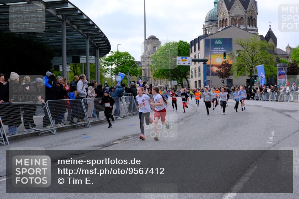 25.04.2026 - Das Zehntel Tim E. http://msf.ph/oto/9567412 25.04.2026 08:49:10 Ziel 1023, 1026, 1186, 1199, 1208, 1721, 1797, 1844, 1870, 2157, 2167, 2291, 2339, 2898, 2900, 3221, 3233, 3400, 3406, 3976, 4012, 4026 meine-sportfotos.de