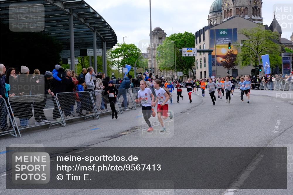 25.04.2026 - Das Zehntel Tim E. http://msf.ph/oto/9567413 25.04.2026 08:49:10 Ziel 1023, 1026, 1186, 1199, 1208, 1721, 1797, 1844, 1870, 2157, 2167, 2291, 2339, 2898, 2900, 3221, 3233, 3400, 3406, 3976, 4012, 4026 meine-sportfotos.de