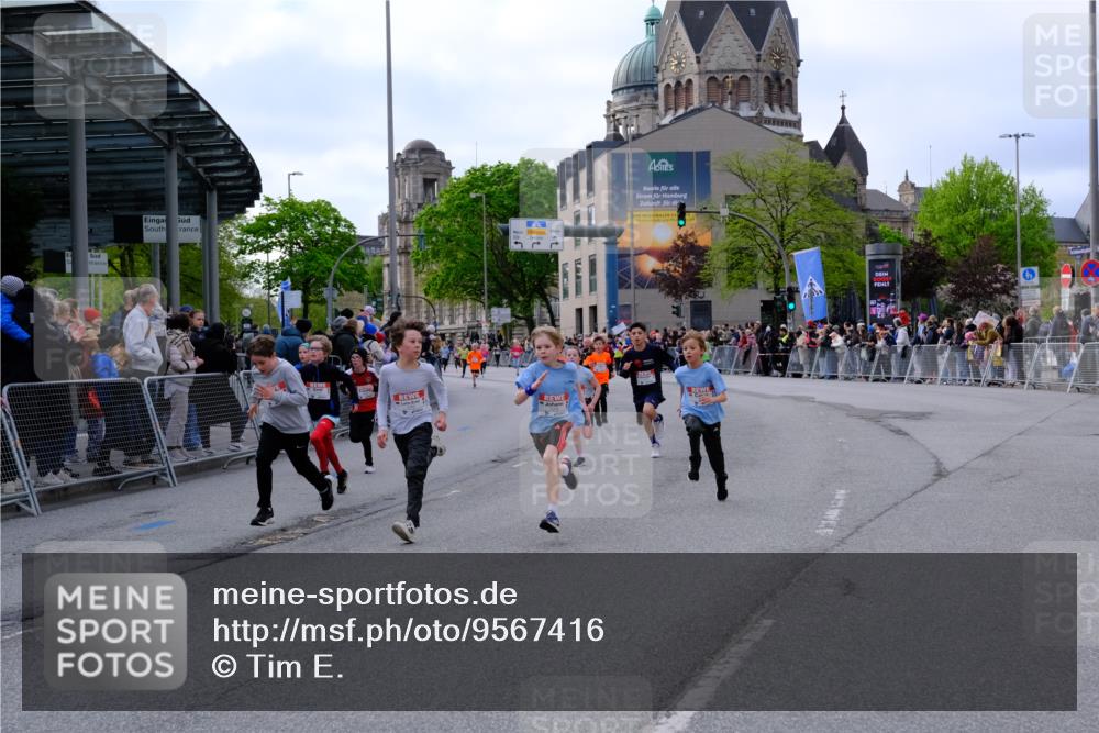 25.04.2026 - Das Zehntel Tim E. http://msf.ph/oto/9567416 25.04.2026 08:49:12 Ziel 1023, 1026, 1186, 1199, 1208, 1721, 1797, 1844, 1870, 2157, 2167, 2339, 2898, 2900, 3221, 3233, 3400, 3406, 3588, 3598, 3599, 3976, 4012, 4026 meine-sportfotos.de