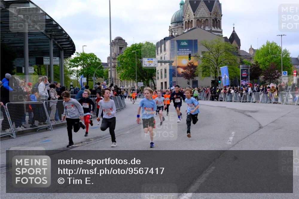 25.04.2026 - Das Zehntel Tim E. http://msf.ph/oto/9567417 25.04.2026 08:49:12 Ziel 1023, 1026, 1186, 1199, 1208, 1721, 1797, 1844, 1870, 2157, 2167, 2339, 2898, 2900, 3221, 3233, 3400, 3406, 3588, 3598, 3599, 3976, 4012, 4026 meine-sportfotos.de