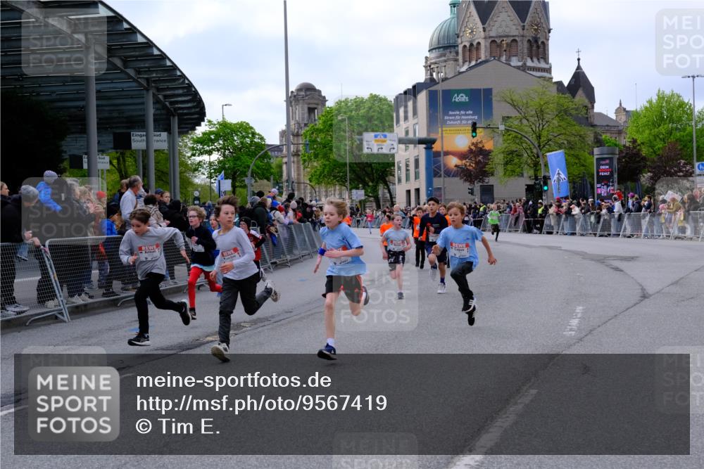 25.04.2026 - Das Zehntel Tim E. http://msf.ph/oto/9567419 25.04.2026 08:49:12 Ziel 1023, 1026, 1186, 1199, 1208, 1721, 1797, 1844, 1870, 2157, 2167, 2339, 2898, 2900, 3221, 3233, 3400, 3406, 3588, 3598, 3599, 3976, 4012, 4026 meine-sportfotos.de