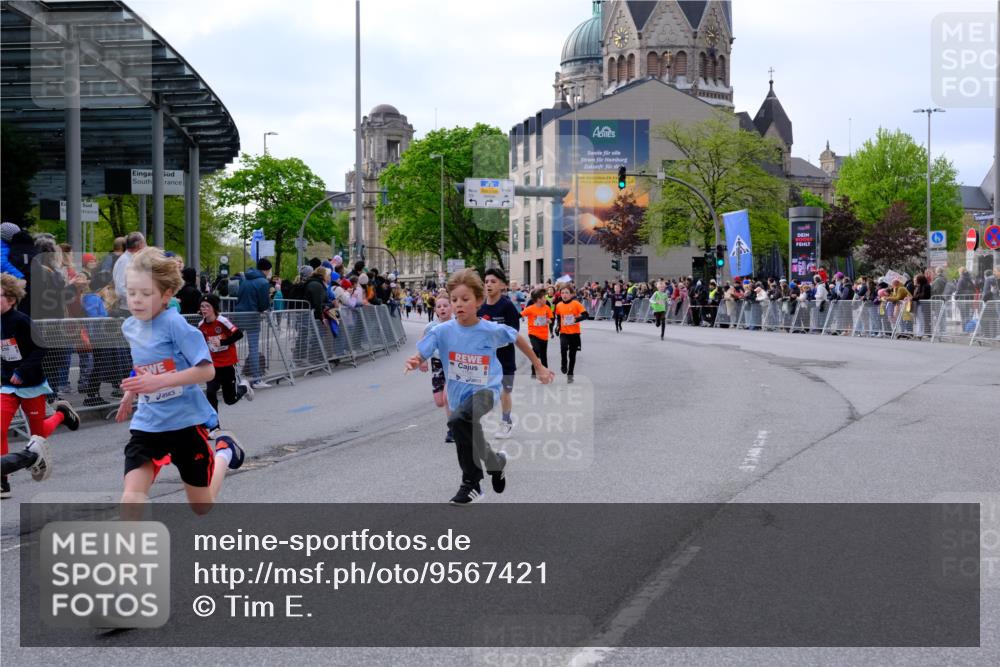25.04.2026 - Das Zehntel Tim E. http://msf.ph/oto/9567421 25.04.2026 08:49:13 Ziel 1023, 1026, 1186, 1199, 1208, 1312, 1721, 1797, 1870, 2157, 2167, 2339, 2898, 2900, 3221, 3233, 3400, 3406, 3588, 3598, 3599, 3976, 4012, 4026 meine-sportfotos.de