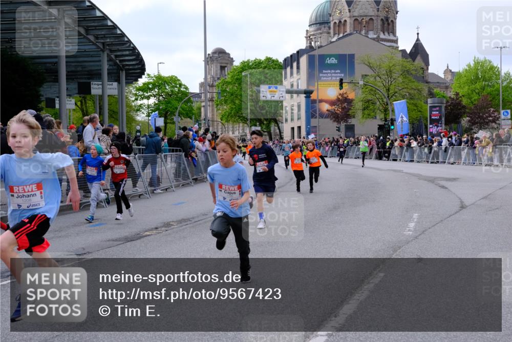 25.04.2026 - Das Zehntel Tim E. http://msf.ph/oto/9567423 25.04.2026 08:49:13 Ziel 1023, 1026, 1186, 1199, 1208, 1312, 1721, 1797, 1870, 2157, 2167, 2339, 2898, 2900, 3221, 3233, 3400, 3406, 3588, 3598, 3599, 3976, 4012, 4026 meine-sportfotos.de