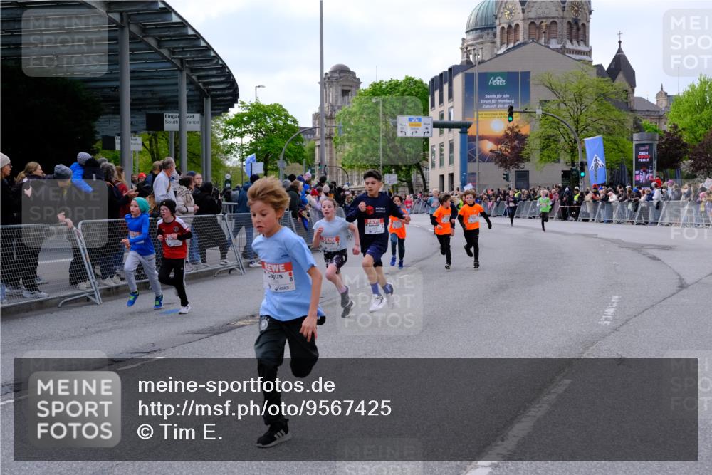 25.04.2026 - Das Zehntel Tim E. http://msf.ph/oto/9567425 25.04.2026 08:49:13 Ziel 1023, 1026, 1186, 1199, 1208, 1312, 1721, 1797, 1870, 2157, 2167, 2339, 2898, 2900, 3221, 3233, 3400, 3406, 3588, 3598, 3599, 3976, 4012, 4026 meine-sportfotos.de
