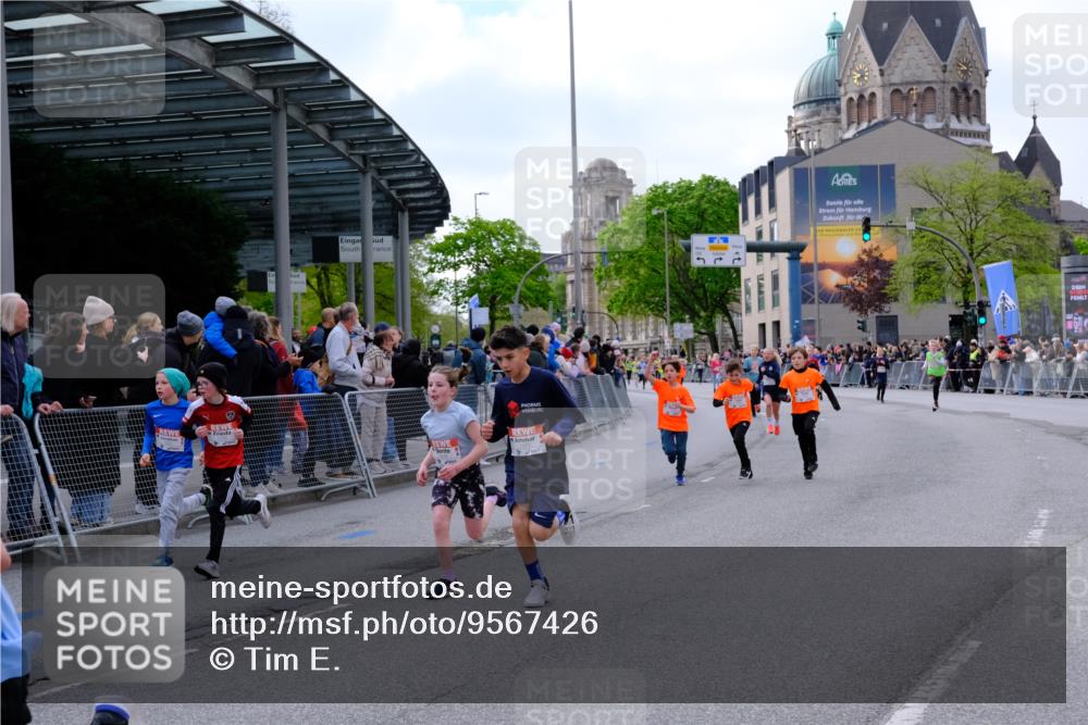25.04.2026 - Das Zehntel Tim E. http://msf.ph/oto/9567426 25.04.2026 08:49:14 Ziel 1023, 1026, 1186, 1199, 1208, 1312, 1721, 1870, 2157, 2167, 2339, 2898, 2900, 3400, 3406, 3588, 3598, 3599, 4012, 4026 meine-sportfotos.de