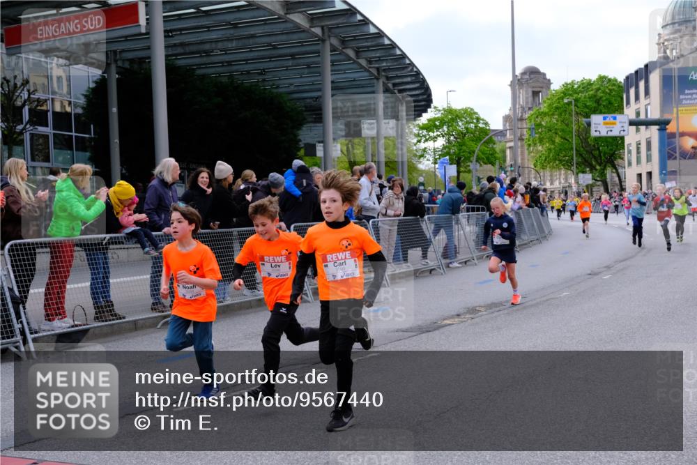 25.04.2026 - Das Zehntel Tim E. http://msf.ph/oto/9567440 25.04.2026 08:49:16 Ziel 1023, 1026, 1186, 1199, 1208, 1312, 1408, 1870, 2157, 2167, 2339, 2898, 2900, 3400, 3406, 3588, 3598, 3599, 4010 meine-sportfotos.de