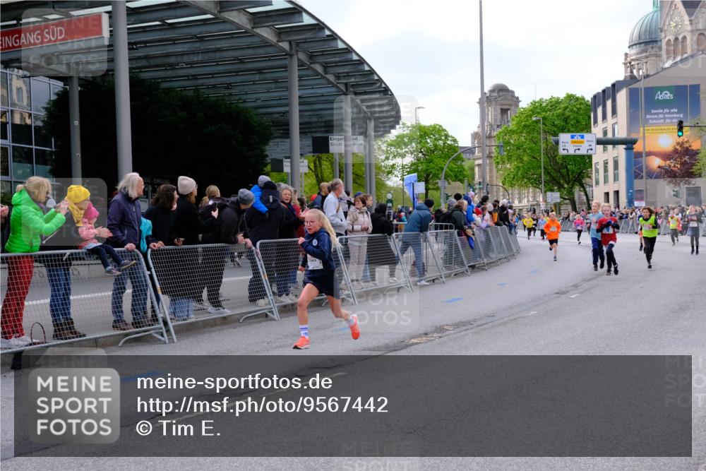 25.04.2026 - Das Zehntel Tim E. http://msf.ph/oto/9567442 25.04.2026 08:49:17 Ziel 1023, 1026, 1186, 1208, 1312, 1408, 1870, 2157, 2167, 2339, 2898, 2900, 3176, 3400, 3406, 3588, 3598, 3599, 4010 meine-sportfotos.de