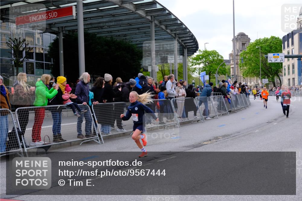 25.04.2026 - Das Zehntel Tim E. http://msf.ph/oto/9567444 25.04.2026 08:49:17 Ziel 1023, 1026, 1186, 1208, 1312, 1408, 1870, 2157, 2167, 2339, 2898, 2900, 3176, 3400, 3406, 3588, 3598, 3599, 4010 meine-sportfotos.de