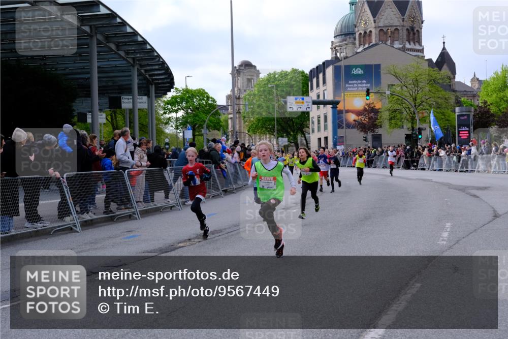 25.04.2026 - Das Zehntel Tim E. http://msf.ph/oto/9567449 25.04.2026 08:49:19 Ziel 1023, 1026, 1186, 1208, 1312, 1408, 1870, 2157, 2167, 2172, 2176, 2339, 3169, 3176, 3400, 3406, 3588, 3598, 3599, 4007, 4010 meine-sportfotos.de