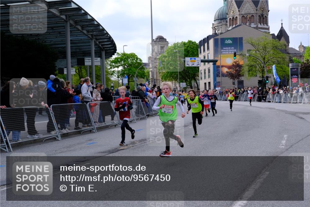 25.04.2026 - Das Zehntel Tim E. http://msf.ph/oto/9567450 25.04.2026 08:49:20 Ziel 1023, 1026, 1186, 1208, 1312, 1408, 1870, 2157, 2172, 2176, 2339, 3169, 3176, 3400, 3406, 3588, 3598, 3599, 4007, 4010 meine-sportfotos.de