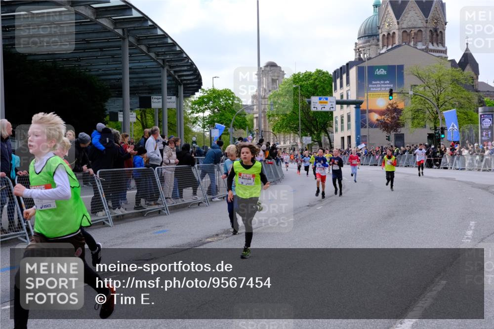 25.04.2026 - Das Zehntel Tim E. http://msf.ph/oto/9567454 25.04.2026 08:49:21 Ziel 1023, 1026, 1186, 1312, 1408, 1856, 1870, 2157, 2172, 2176, 2339, 3169, 3176, 3400, 3406, 3588, 3598, 3599, 4007, 4010, 4050 meine-sportfotos.de