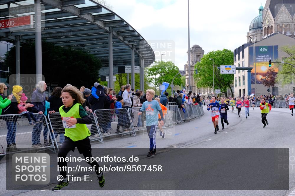 25.04.2026 - Das Zehntel Tim E. http://msf.ph/oto/9567458 25.04.2026 08:49:21 Ziel 1023, 1026, 1186, 1312, 1408, 1856, 1870, 2157, 2172, 2176, 2339, 3169, 3176, 3400, 3406, 3588, 3598, 3599, 4007, 4010, 4050 meine-sportfotos.de
