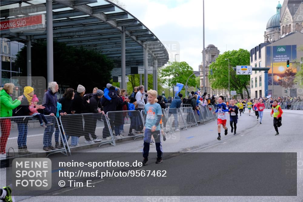 25.04.2026 - Das Zehntel Tim E. http://msf.ph/oto/9567462 25.04.2026 08:49:22 Ziel 1023, 1026, 1312, 1408, 1856, 1870, 2172, 2176, 2339, 3169, 3176, 3588, 3598, 3599, 4007, 4010, 4050 meine-sportfotos.de