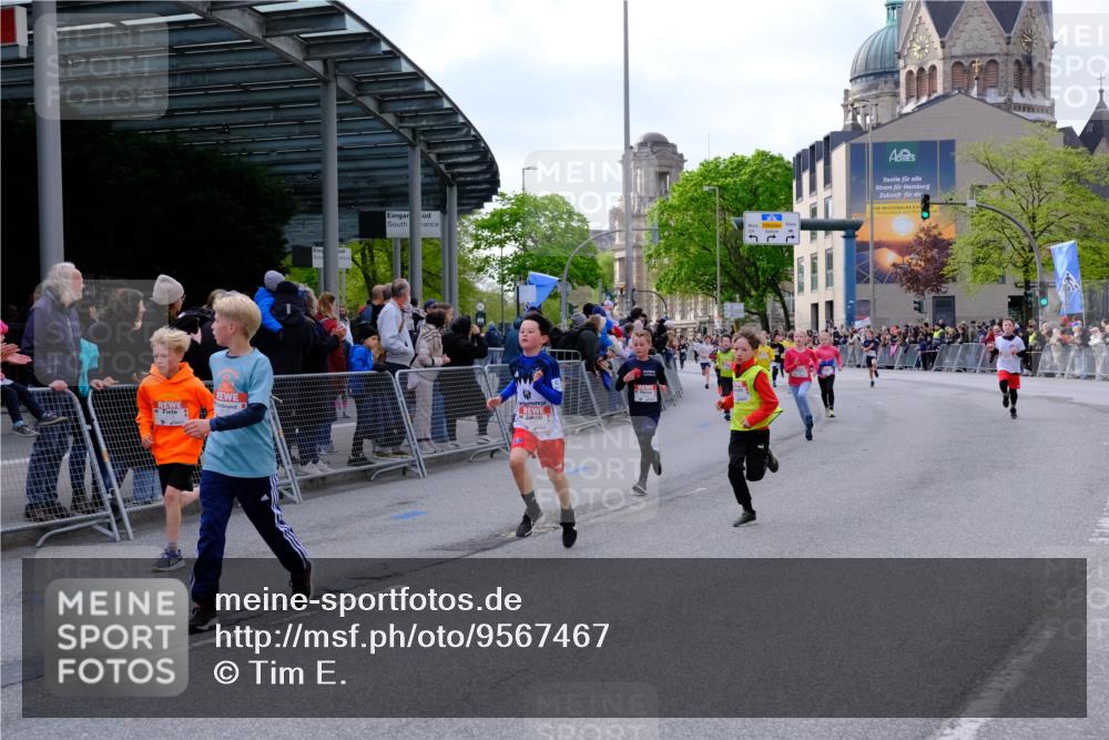 25.04.2026 - Das Zehntel Tim E. http://msf.ph/oto/9567467 25.04.2026 08:49:23 Ziel 1151, 1153, 1312, 1408, 1856, 2172, 2176, 2910, 3169, 3176, 3588, 3598, 3599, 4007, 4010, 4050 meine-sportfotos.de