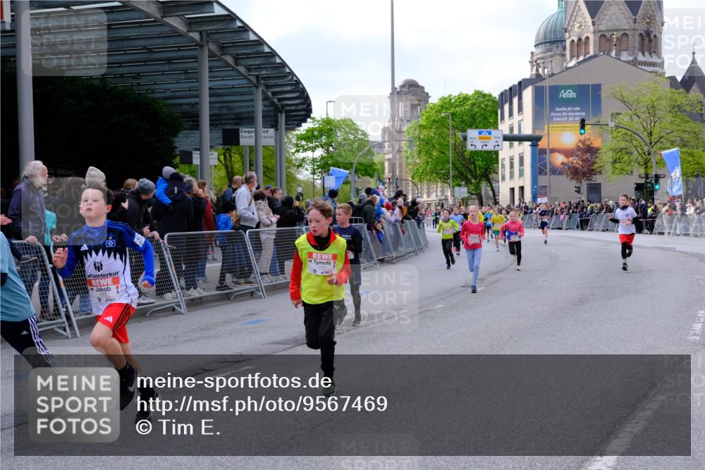 25.04.2026 - Das Zehntel Tim E. http://msf.ph/oto/9567469 25.04.2026 08:49:24 Ziel 1151, 1153, 1312, 1408, 1856, 2172, 2176, 2910, 3169, 3176, 3588, 3598, 4007, 4010, 4050 meine-sportfotos.de
