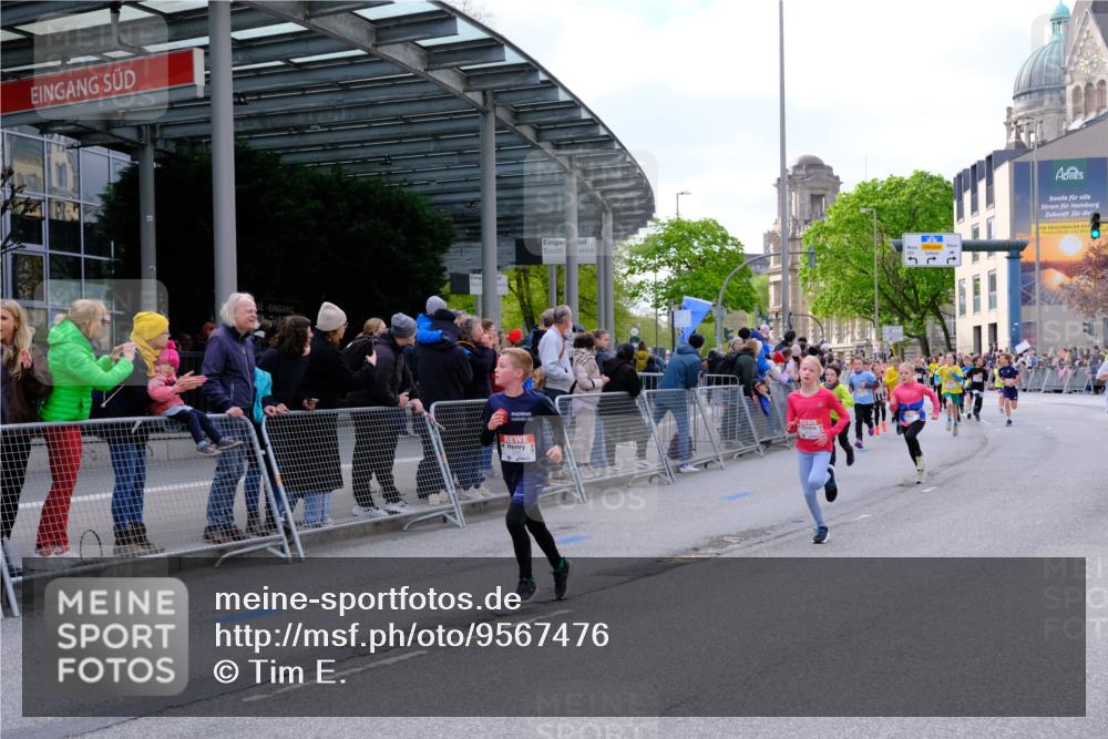 25.04.2026 - Das Zehntel Tim E. http://msf.ph/oto/9567476 25.04.2026 08:49:25 Ziel 1151, 1153, 1219, 1312, 1408, 1856, 2172, 2176, 2788, 2811, 2910, 3169, 3176, 4007, 4010, 4050 meine-sportfotos.de