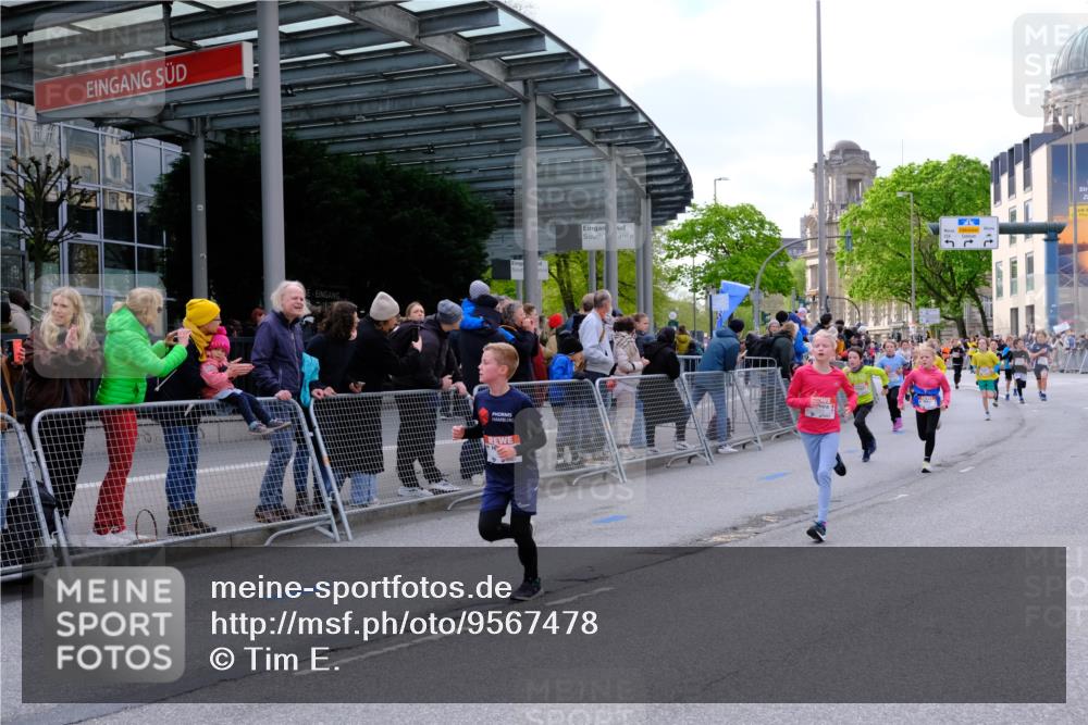 25.04.2026 - Das Zehntel Tim E. http://msf.ph/oto/9567478 25.04.2026 08:49:25 Ziel 1151, 1153, 1219, 1312, 1408, 1856, 2172, 2176, 2788, 2811, 2910, 3169, 3176, 4007, 4010, 4050 meine-sportfotos.de