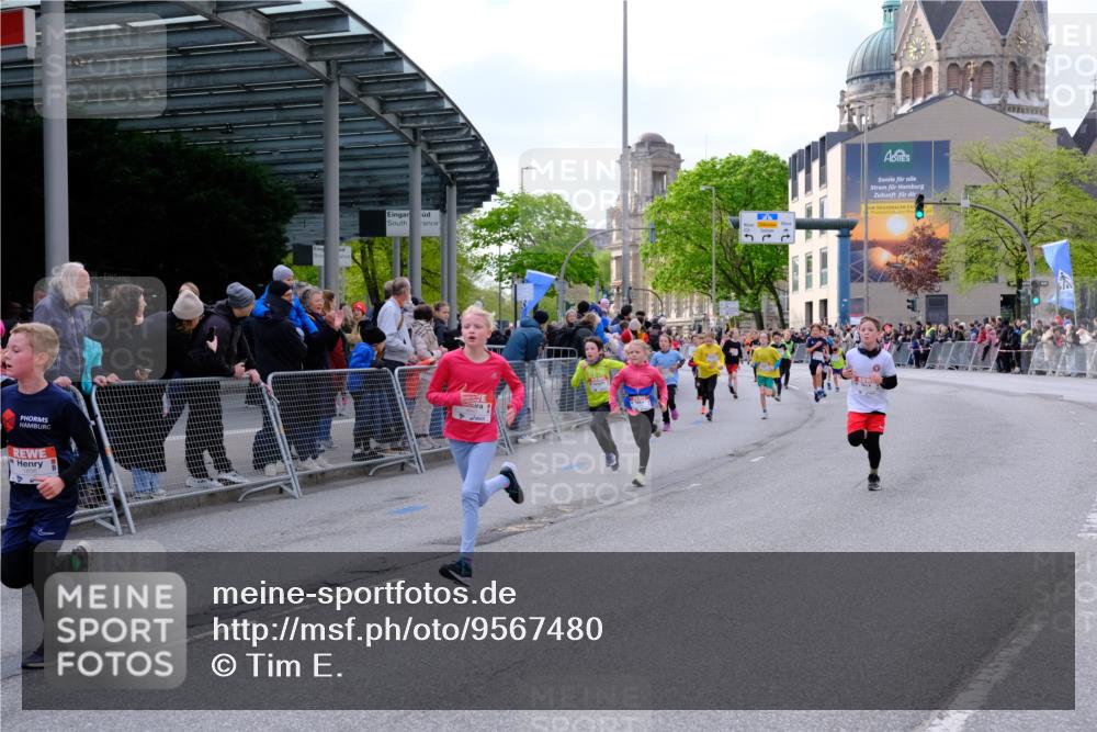 25.04.2026 - Das Zehntel Tim E. http://msf.ph/oto/9567480 25.04.2026 08:49:26 Ziel 1151, 1153, 1219, 1277, 1408, 1856, 2172, 2176, 2788, 2811, 2910, 3169, 3176, 4007, 4010, 4050 meine-sportfotos.de